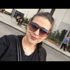 Meet your Posher, Anita